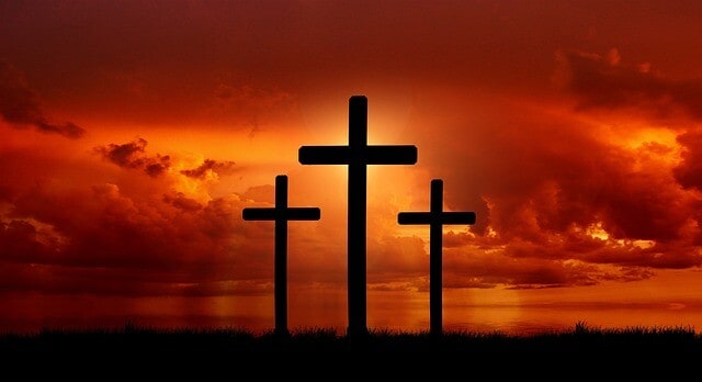 Wielki Piątek: wpatrzeni w krzyż